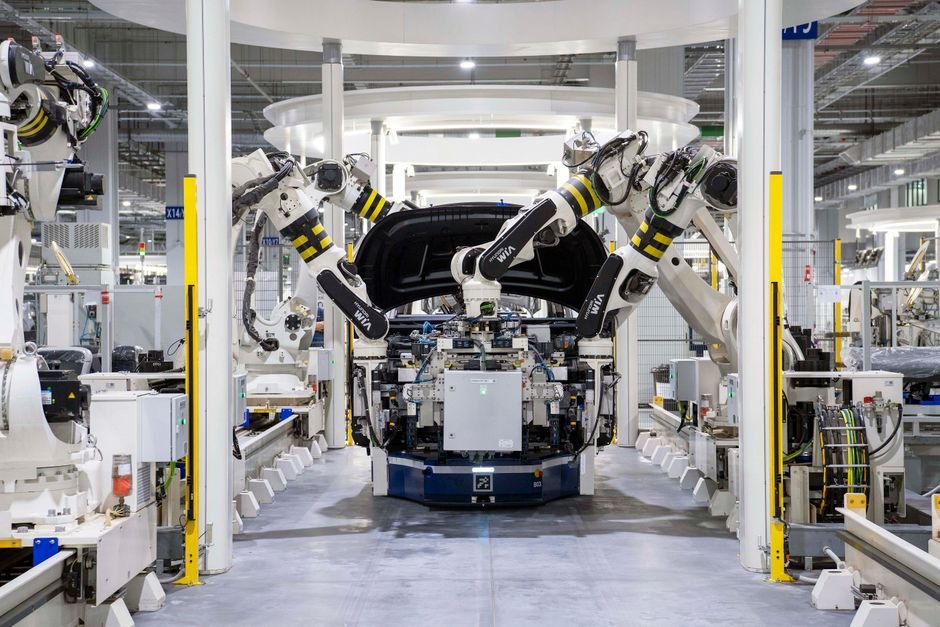Automotive & Mobility industry services visual for Enuncia Global
