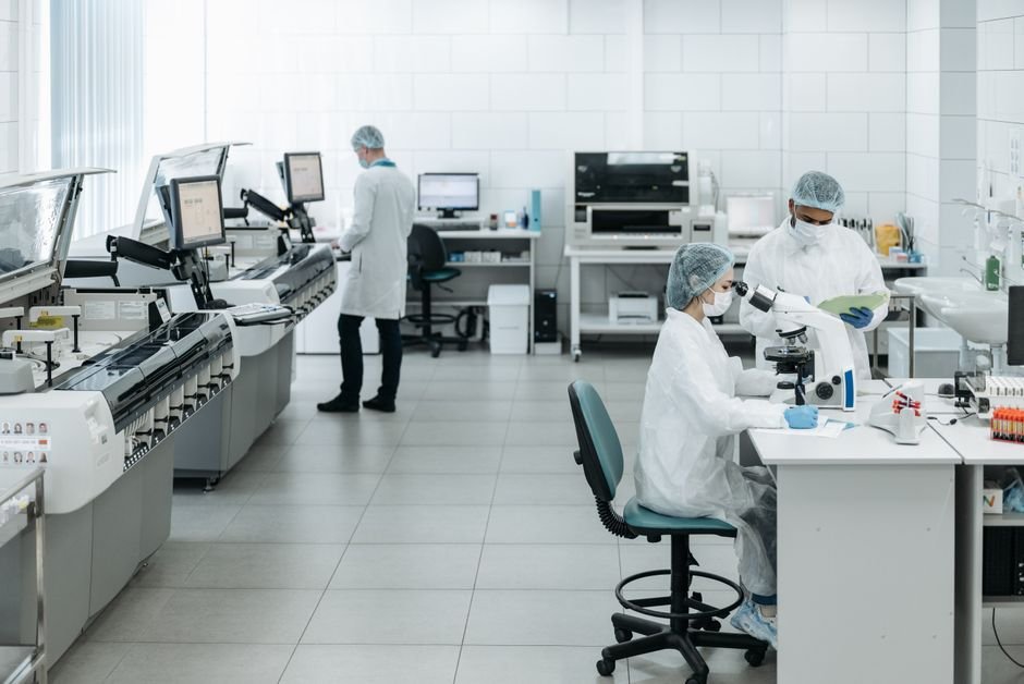 Pharmaceutical & Life Sciences industry services visual for Enuncia Global