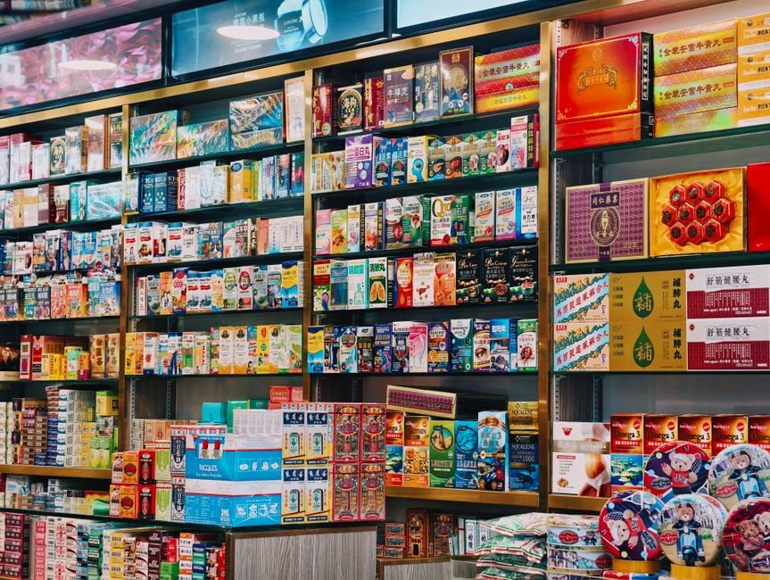 Retail & Consumer Goods industry services visual for Enuncia Global